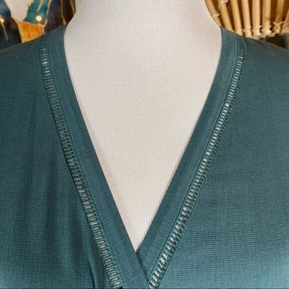 SEE U SOON | Puff Sleeve Emerald Smocked Oversized Wrap Dress - Picture 10 of 14